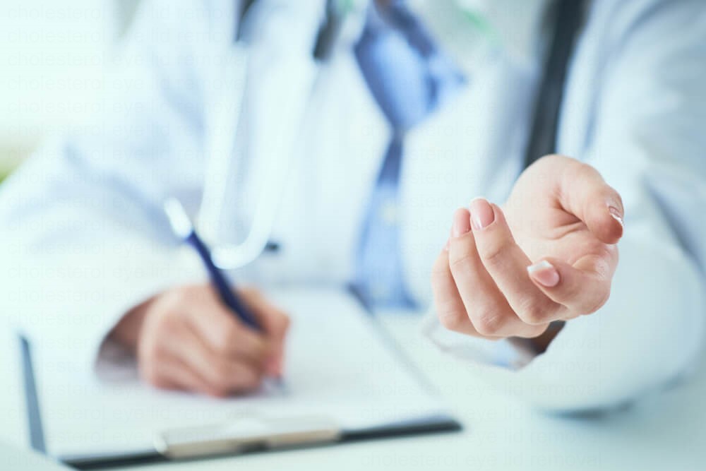 cholesterol eye lid removal